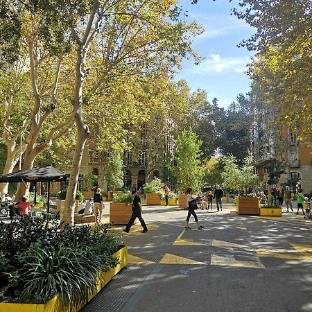 Aparteasy - Family Sant Antoni Apt. Барселона Екстериор снимка
