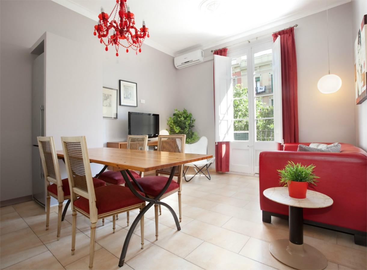 Aparteasy - Family Sant Antoni Apt. Барселона Екстериор снимка